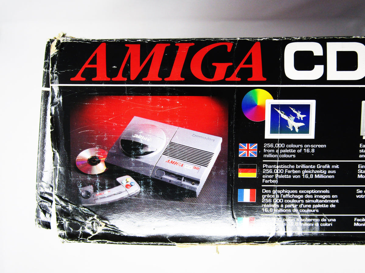Commodore AMIGA CD32 ゲーム機 本体 AmigaCD32 - Wikipedia, la