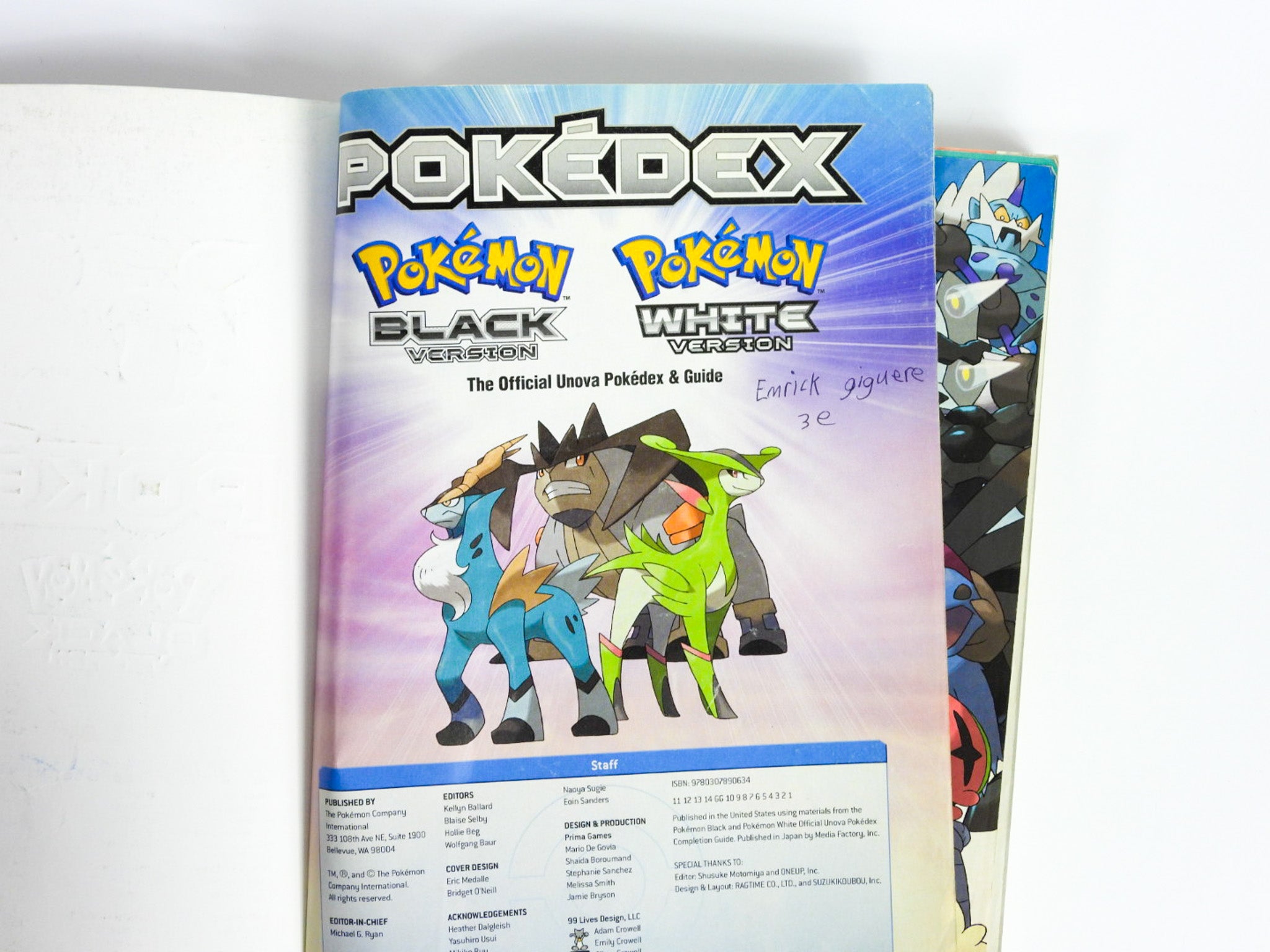 Buy Pokemon Black and White Versions: The Offical Unova Pokedex