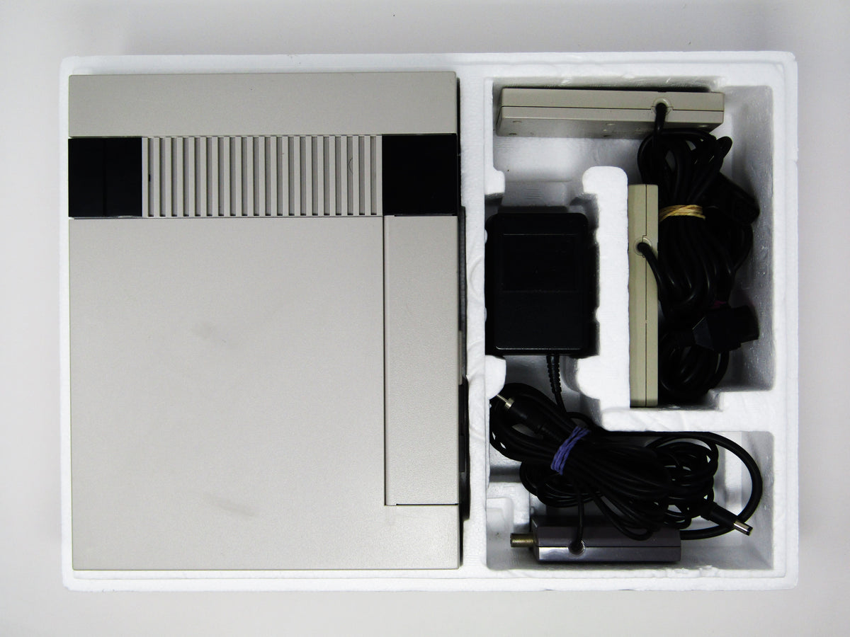 Nintendo NES Sport Set Console [CAN Version] (Nintendo / NES) RetroMTL