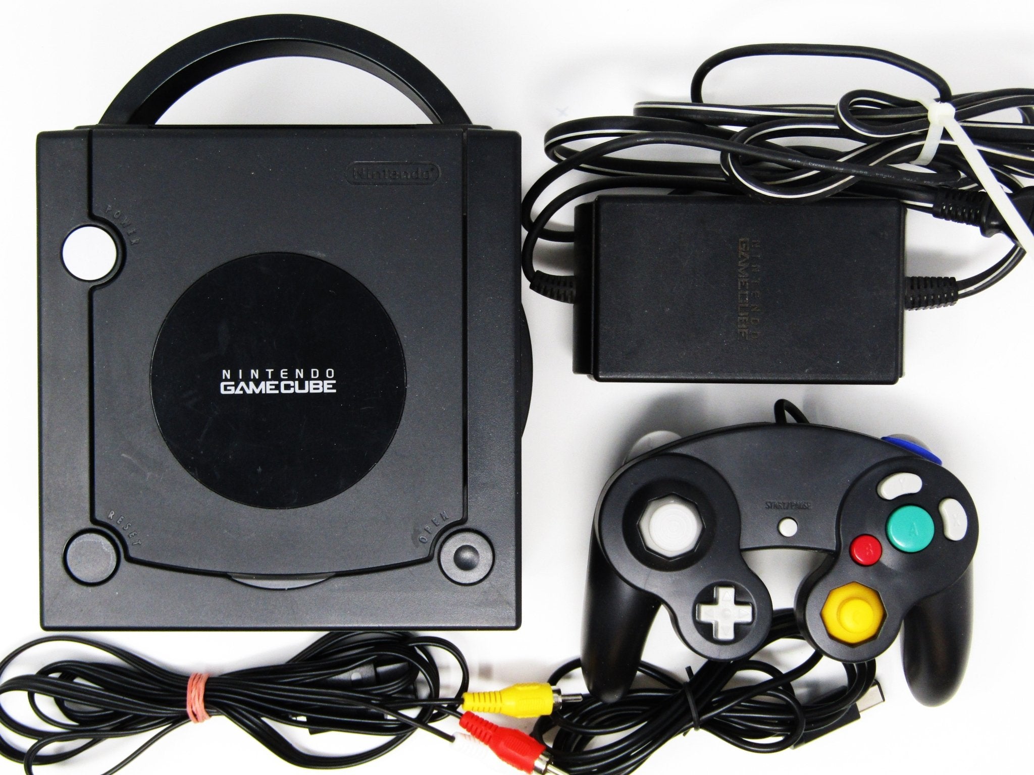 Nintendo gamecube system shops with 1 controller and cables